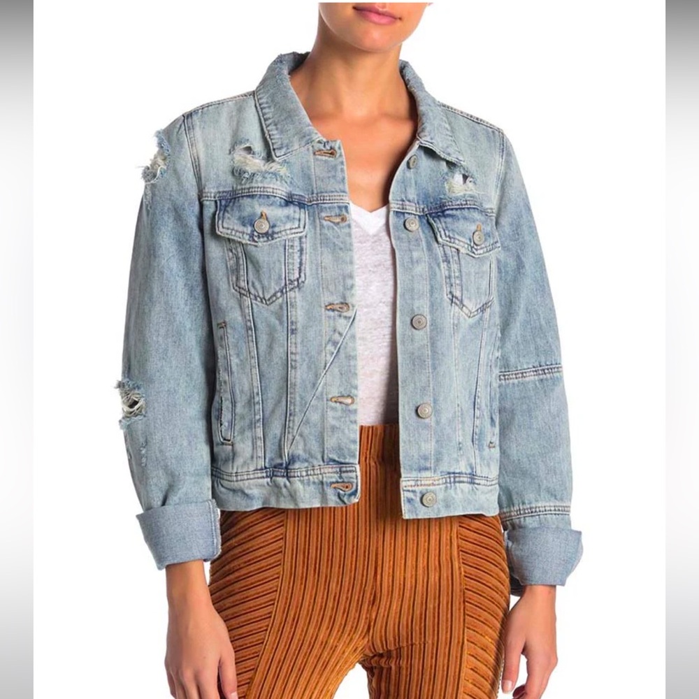 Free People Rumors Light Wash Denim Jacket size Sm